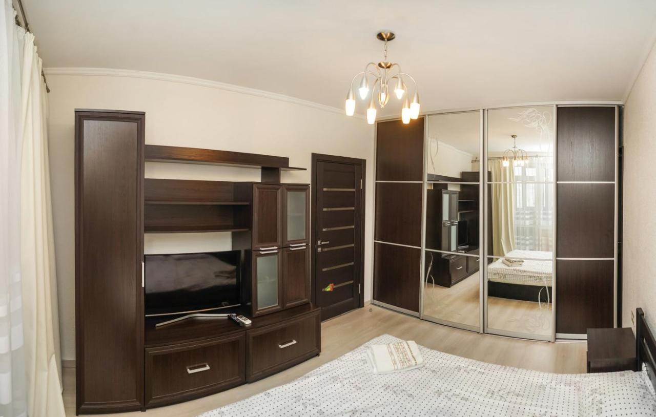 Kyiv Apartment On Chornovola 27 外观 照片